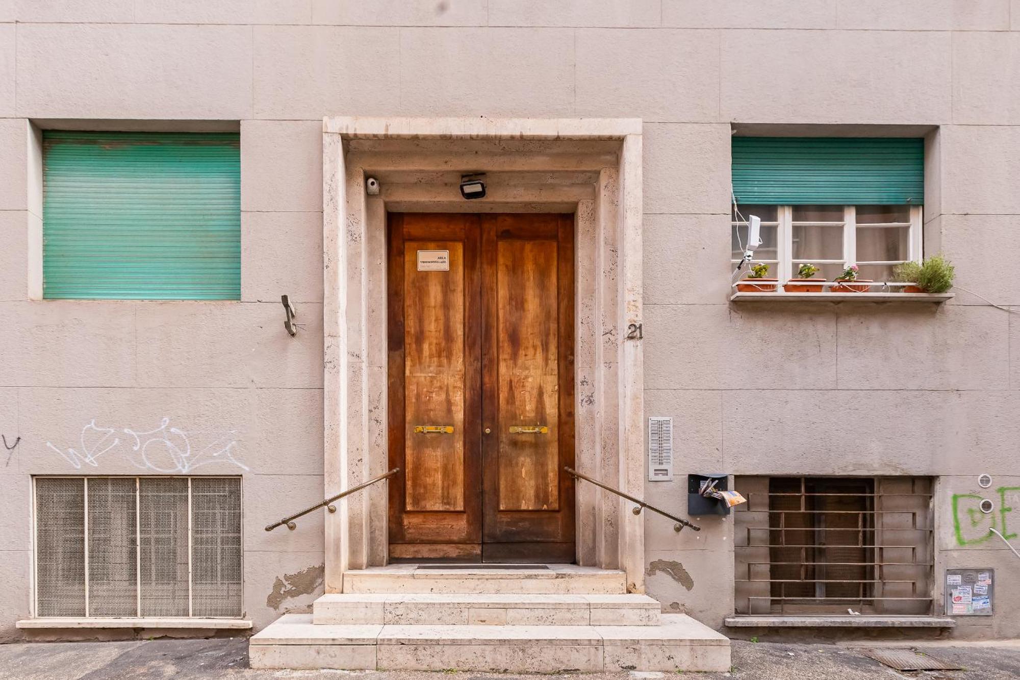 רומא Vivilo Collection - Statonia Design Apartment מראה חיצוני תמונה